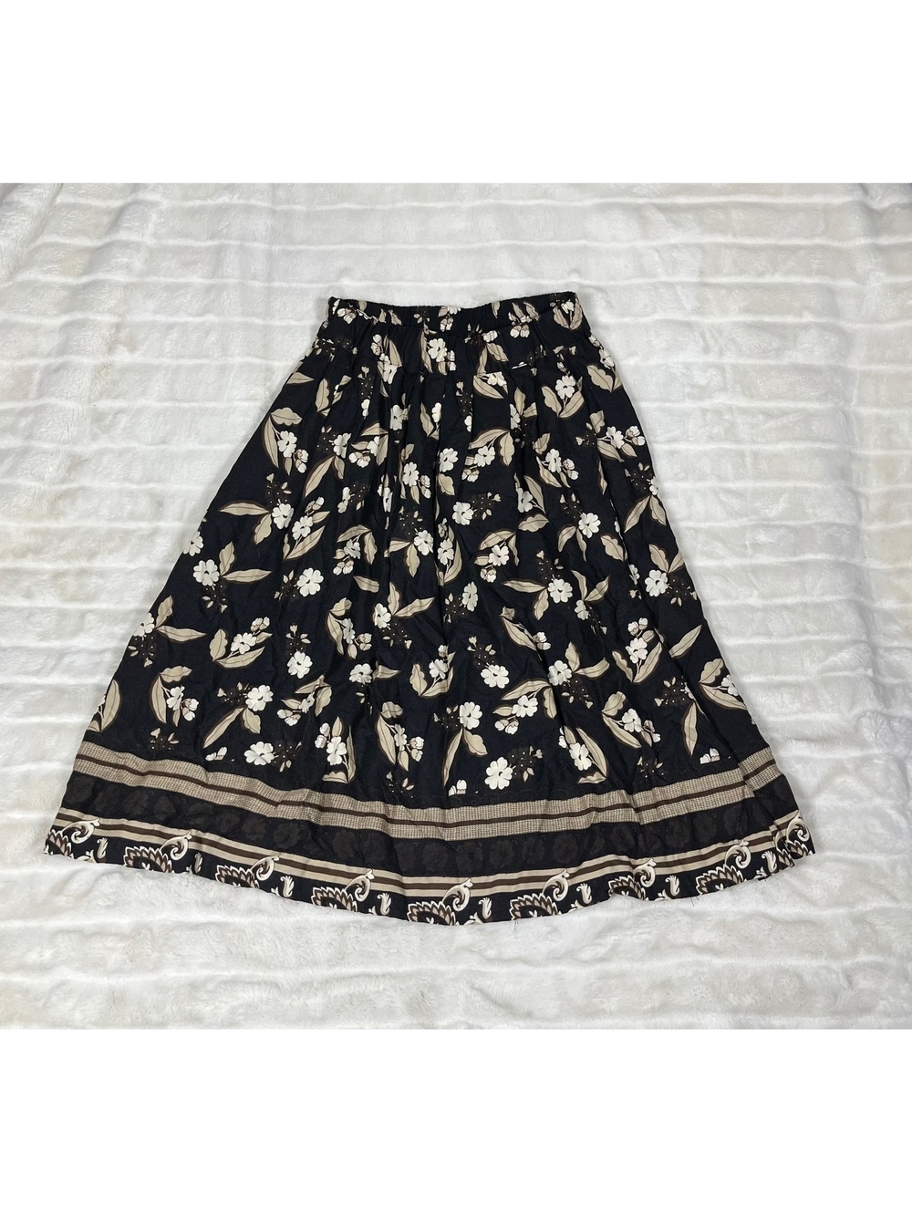 VTG Sag Harbor MP High Waist Pull On A-Line Black Tan Fall Floral Office Skirt